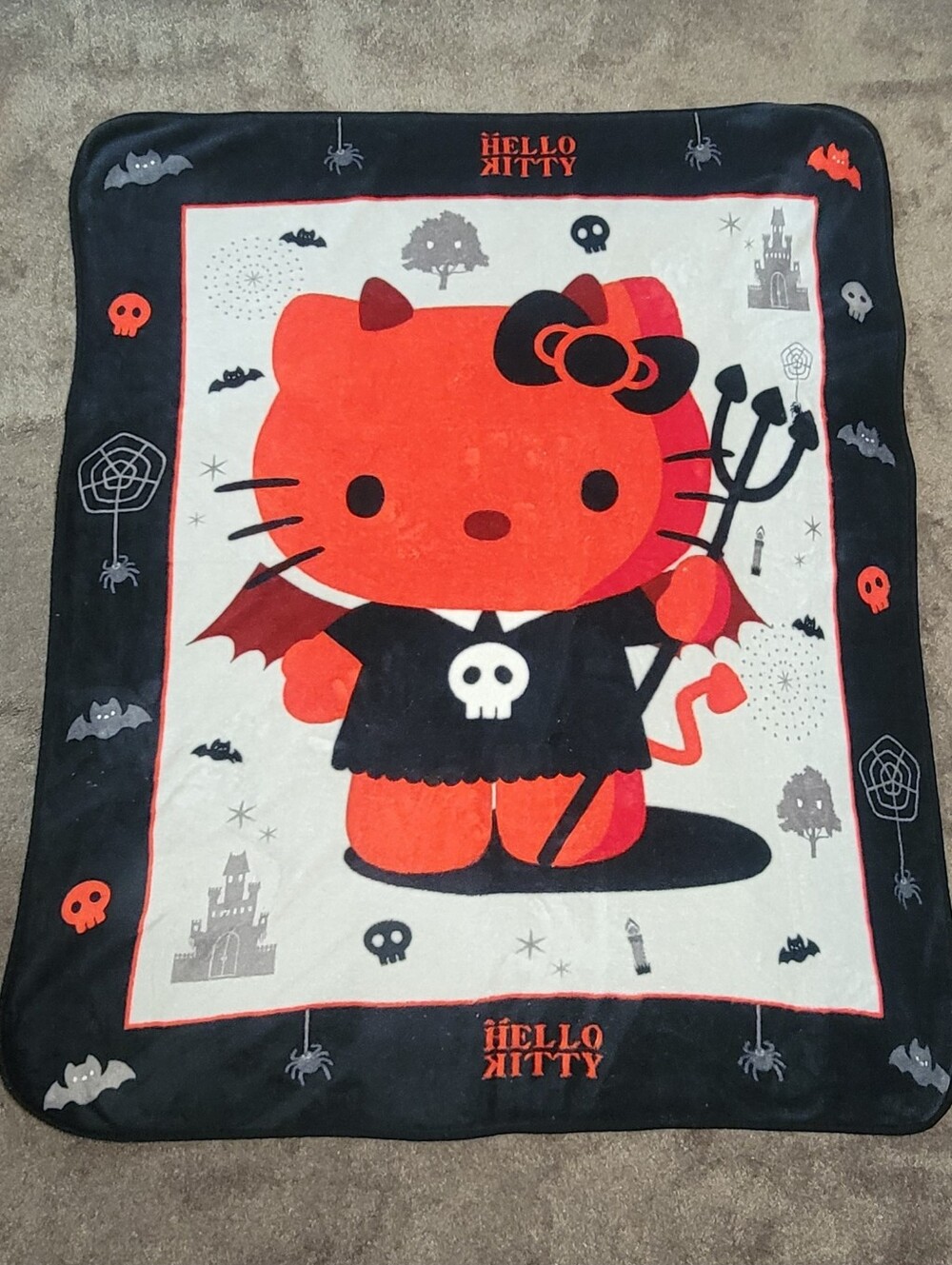 SUPER RARE Hello Kitty Halloween Devil fleece Blanket Throw Sanrio 2008
